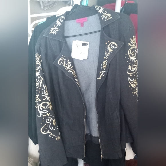 Anthony's originals size 16 women black denim jacket. - Picture 3 of 3